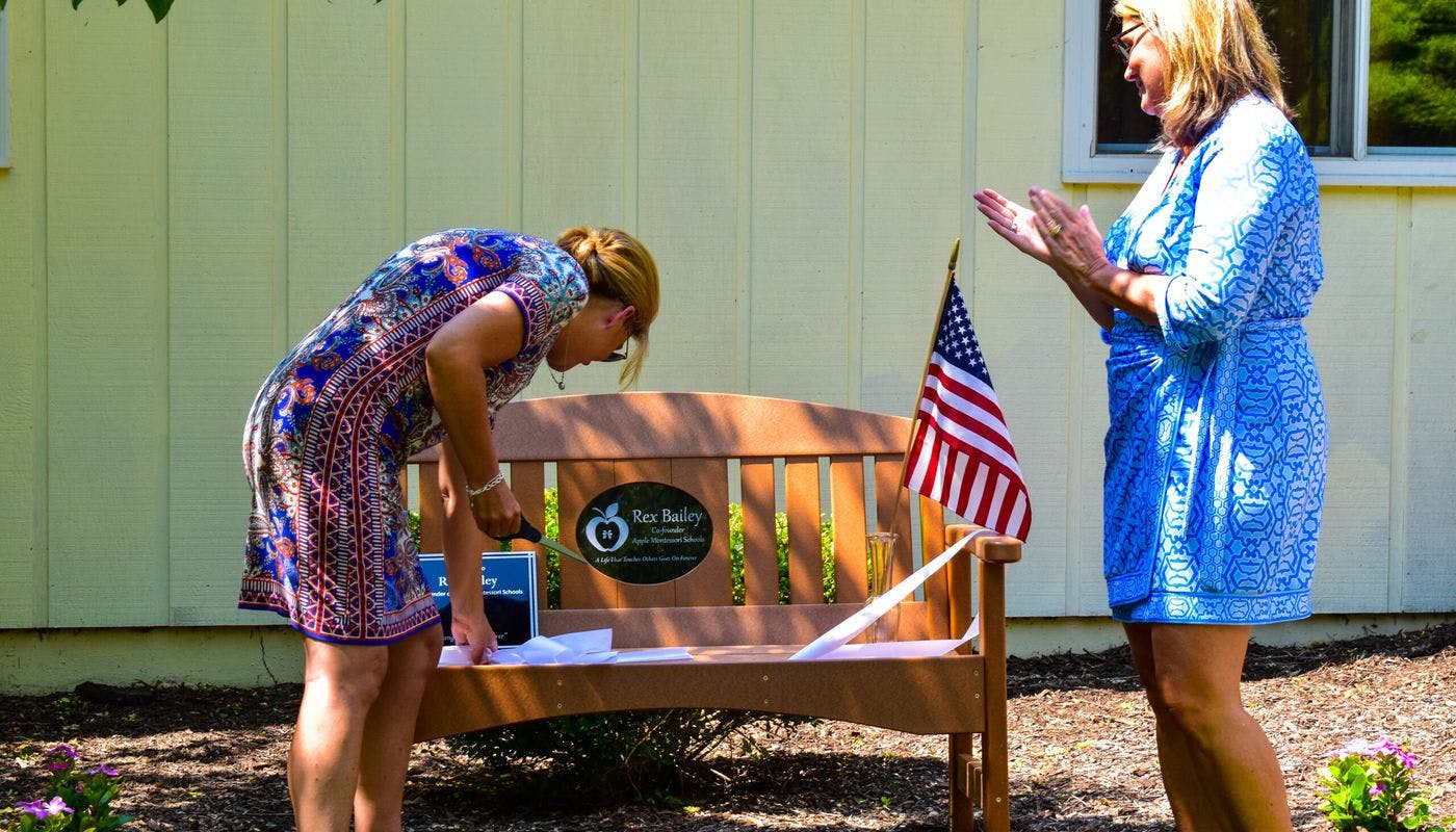 apple-montessori-dedicates-a-memorial-bench-in-honor-of-late-co-founder