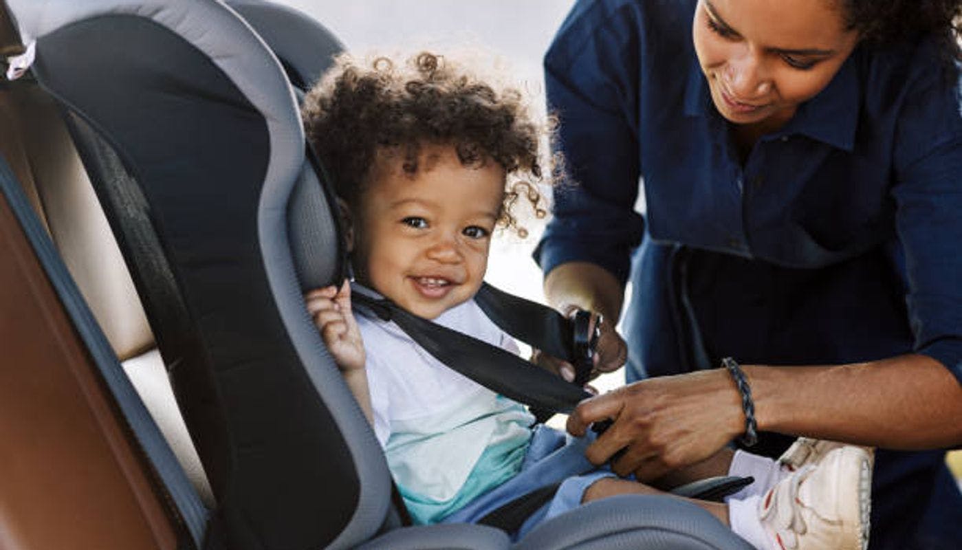 celebrate-child-passenger-safety-month-with-apple